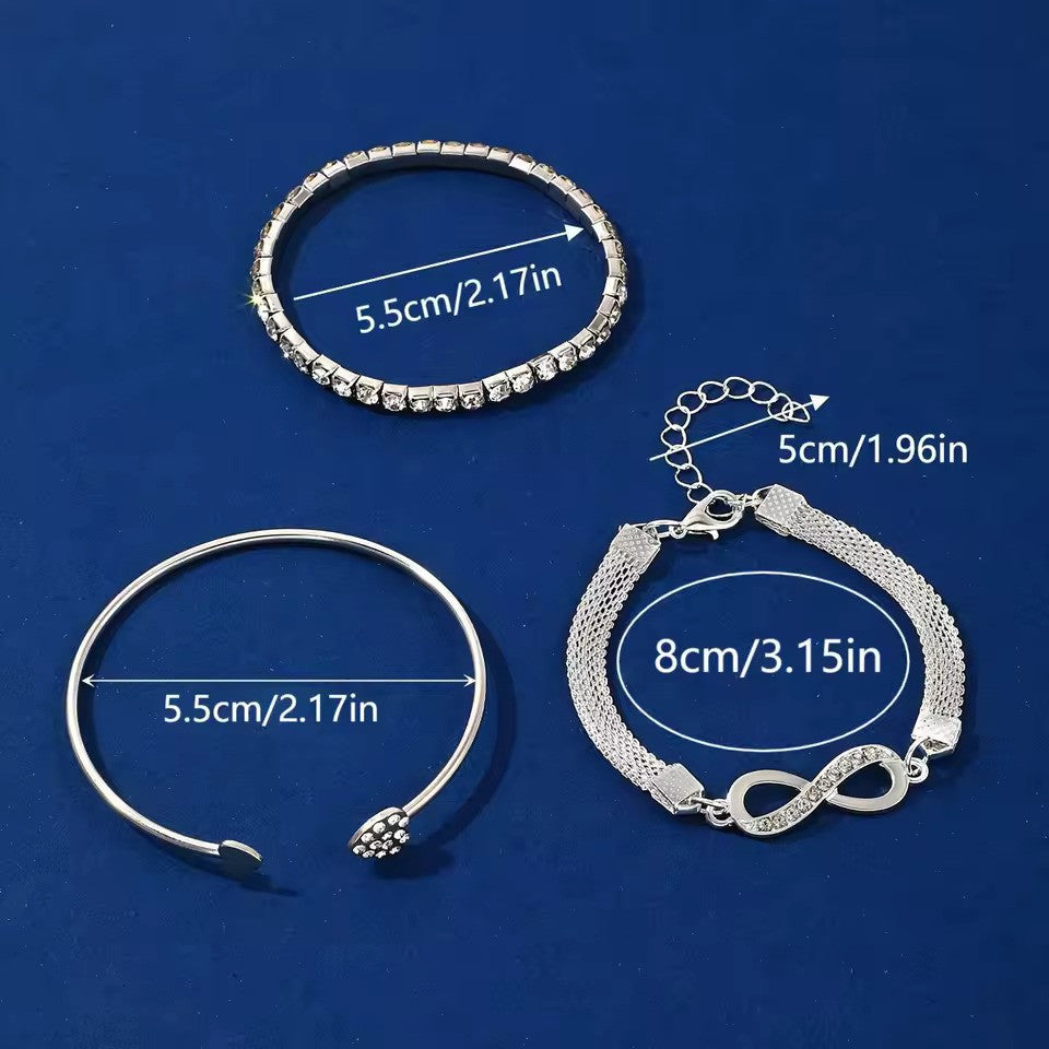 Elegant Vintage Silver Bracelet Set – A Timeless Symbol of Style & Love