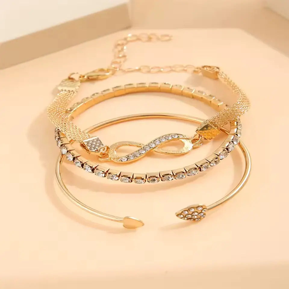Vintage Silver Crystal Heart Bracelet Set – Adjustable Infinity Cuff for Women