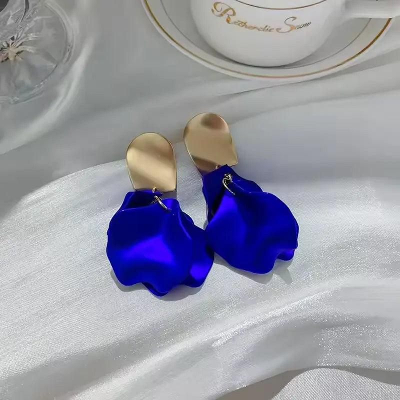 Multicolored Flower Tassel Earrings for Women – Delicate Petal Studs, Stylish Everyday & Party Accessories