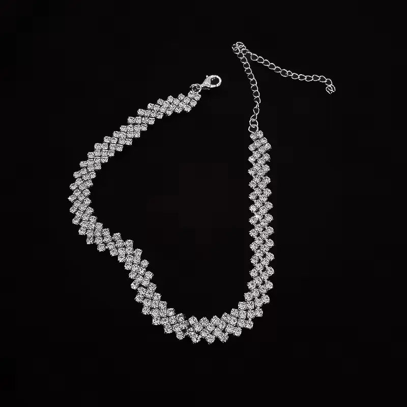 Luxury Rhinestone Choker Necklace – Sparkling Crystal Jewelry for Women