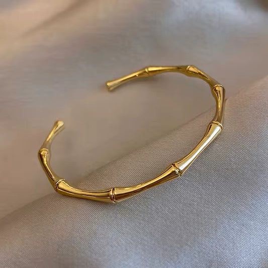 Gold-Plated Titanium Steel Bracelet – Elegant Zircon Inlay for Women