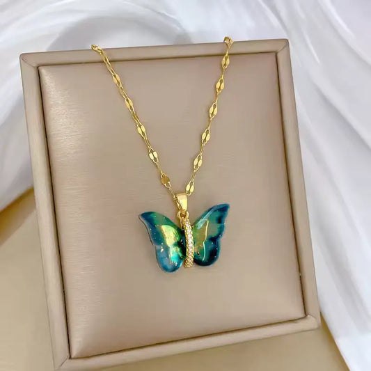 ZAKOL Classic Gold Stainless Steel Necklace – Shiny Zircon Heart Pendant for Women