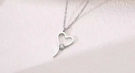 Exquisite Crystal Zircon Heart Pendant Necklace – Stainless Steel Fashion Jewelry for Women